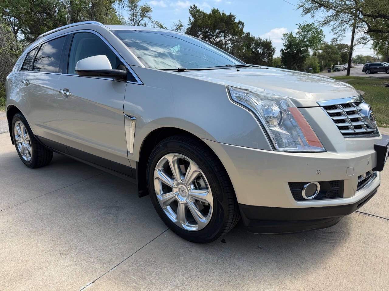 Used 2016 Cadillac SRX Performance w/ Driver Awareness Package FWD image 1