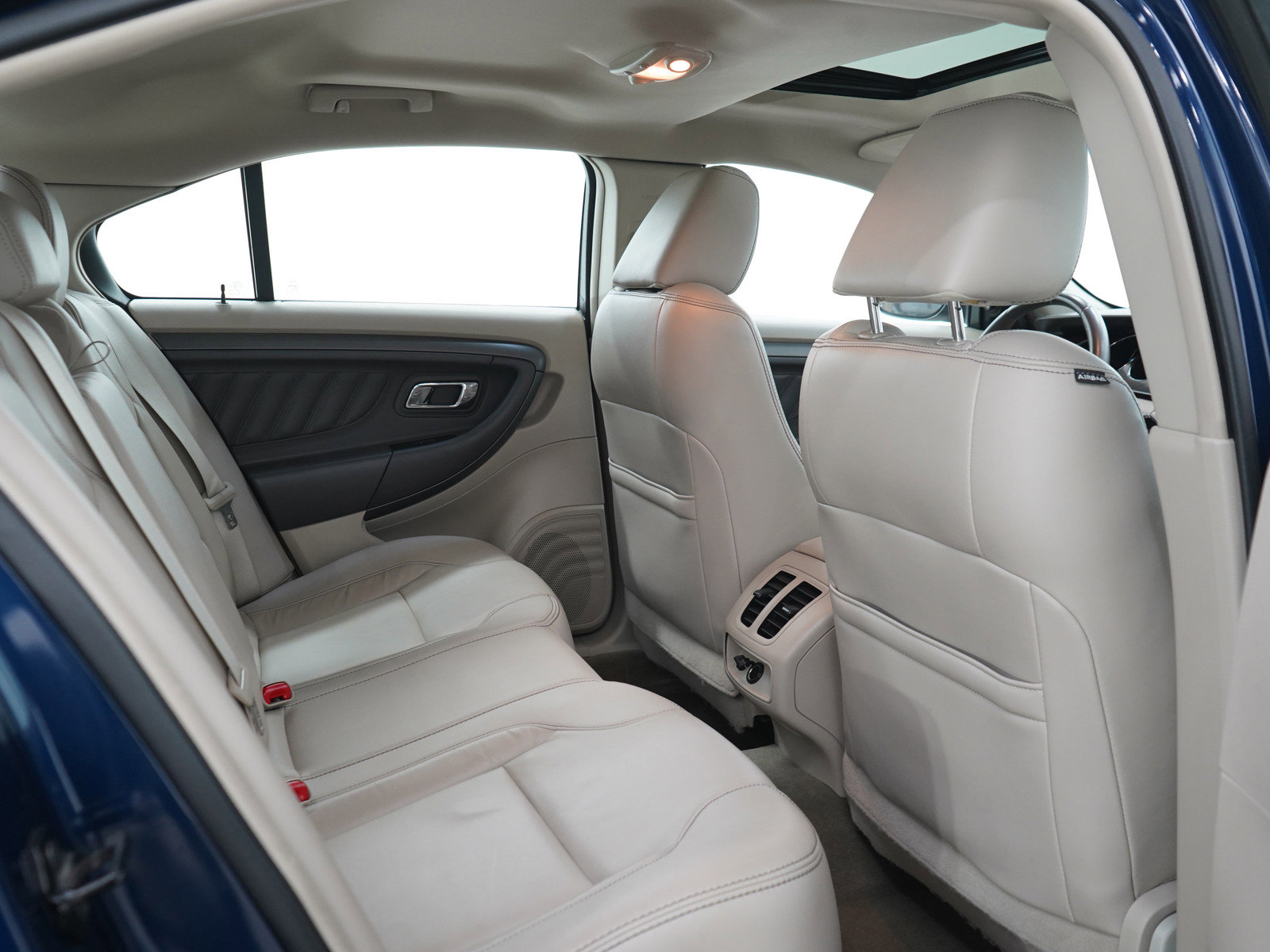 Used 2012 Ford Taurus SEL image 12