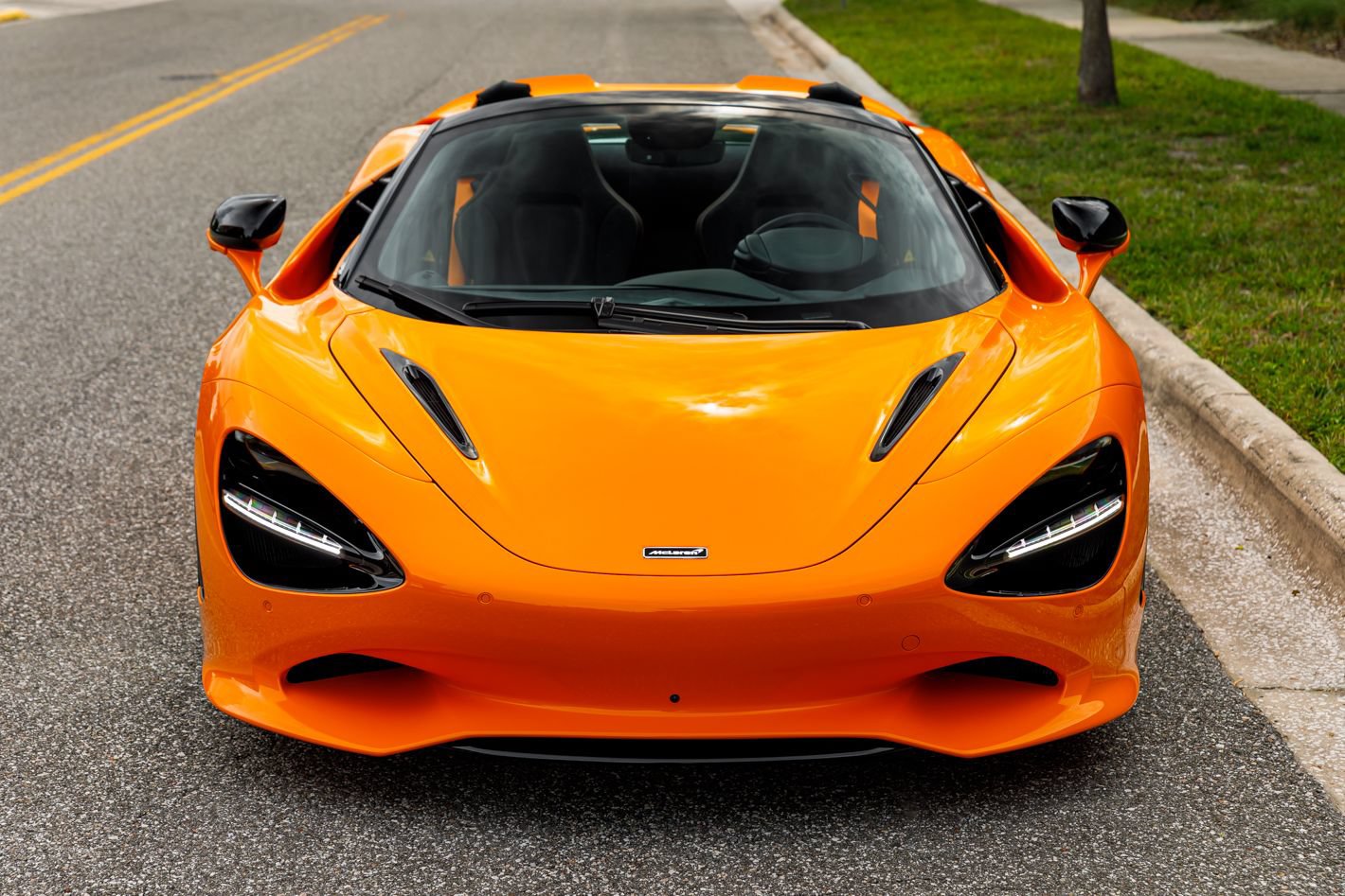 New 2027 McLaren 750S Spider RWD image 3