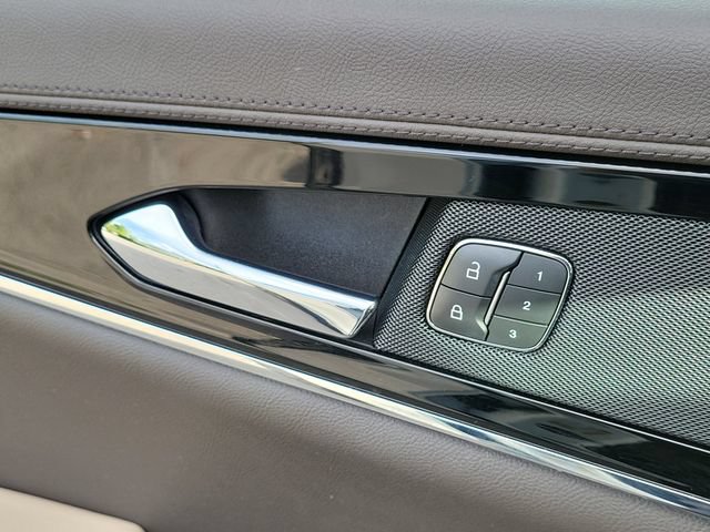 Certified 2022 Lincoln Nautilus FWD w/ Premium Package image 17