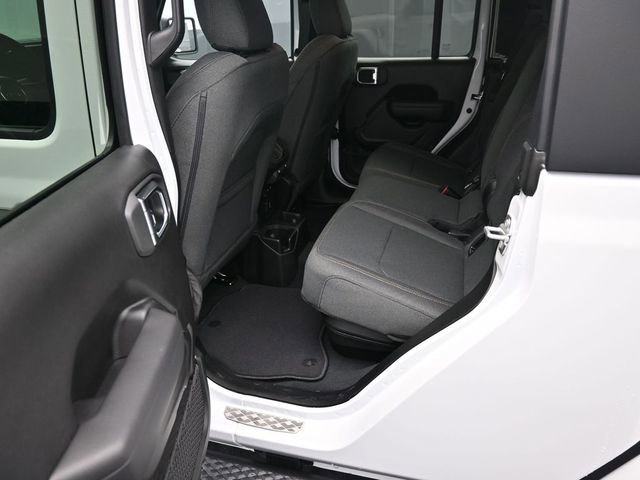 Used 2024 Jeep Gladiator Sport image 13