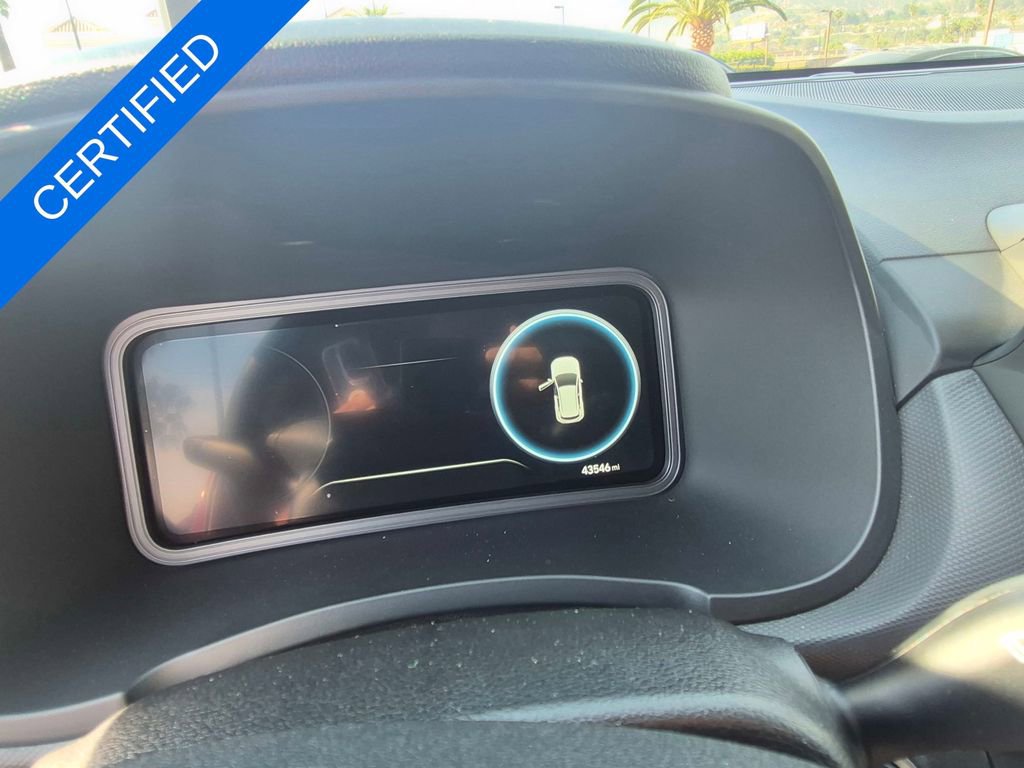 Used 2023 Hyundai Kona Limited image 17