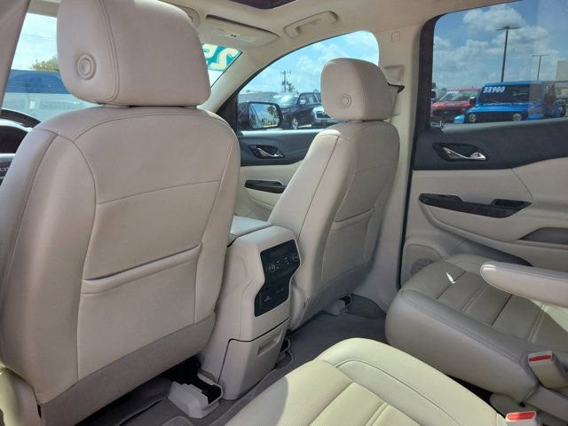 Used 2021 GMC Acadia Denali w/ Denali Technology Package image 16