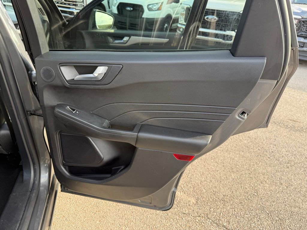 Used 2022 Ford Escape SEL w/ Technology Package image 22