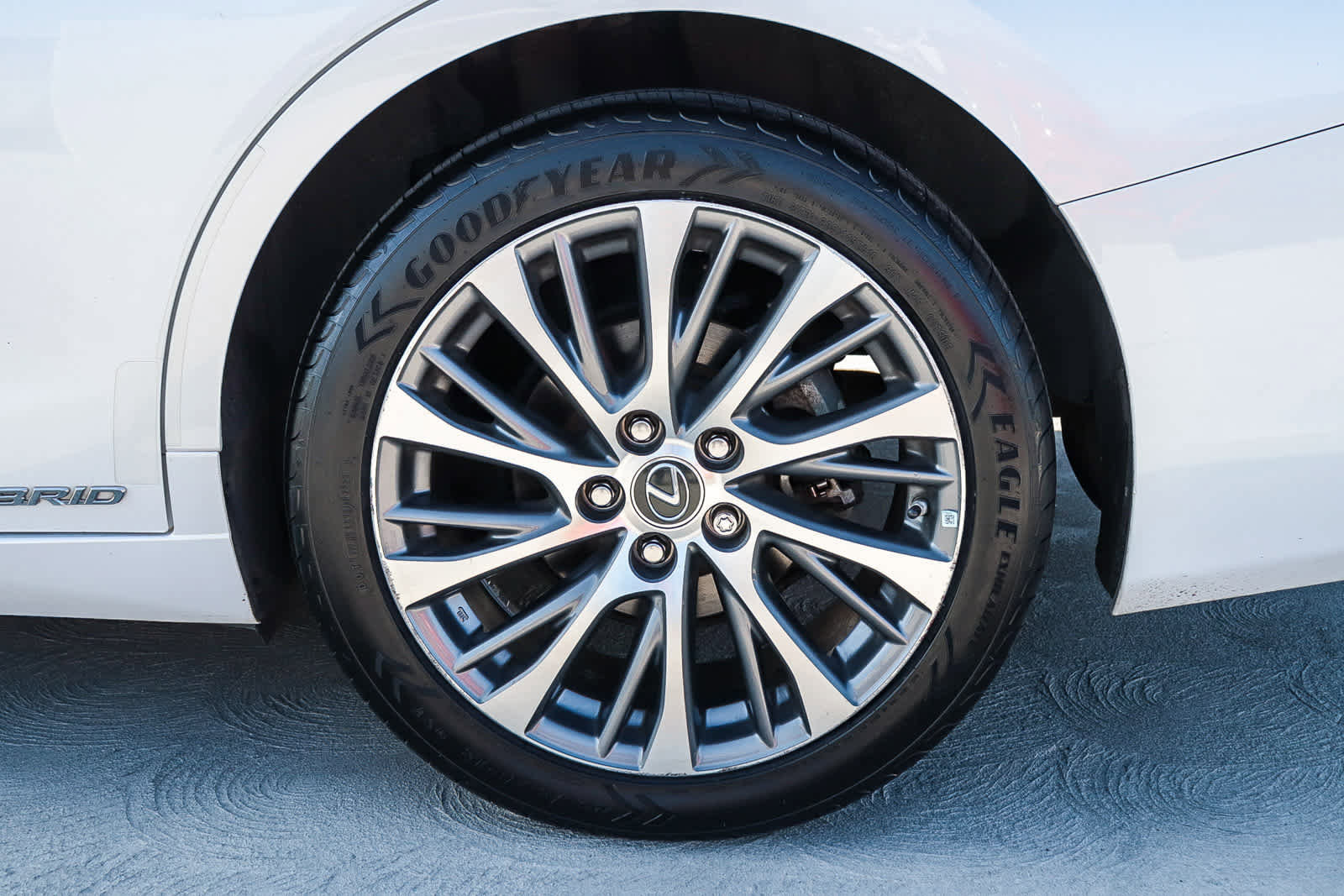 Used 2021 Lexus ES 300h w/ Premium Package image 12