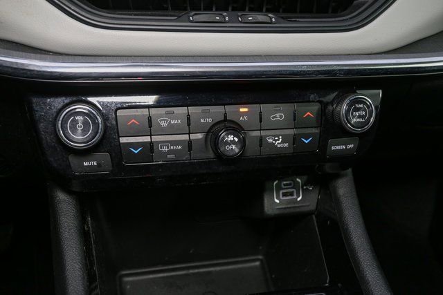 Used 2024 Jeep Compass Limited image 26