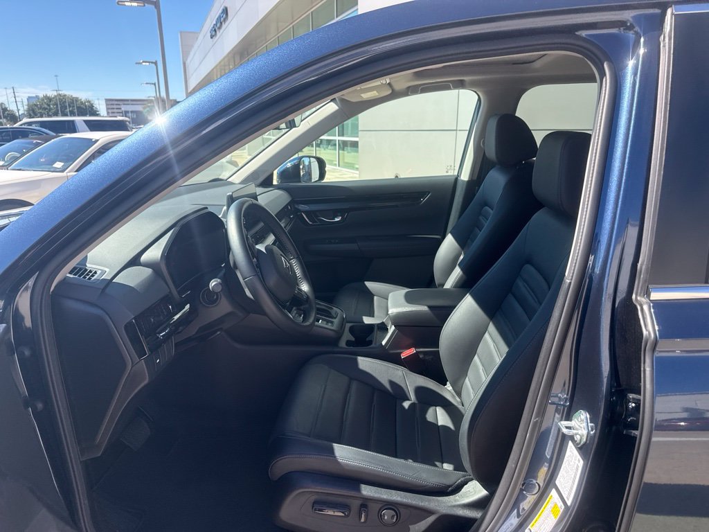 Used 2026 Honda CR-V EX-L image 3