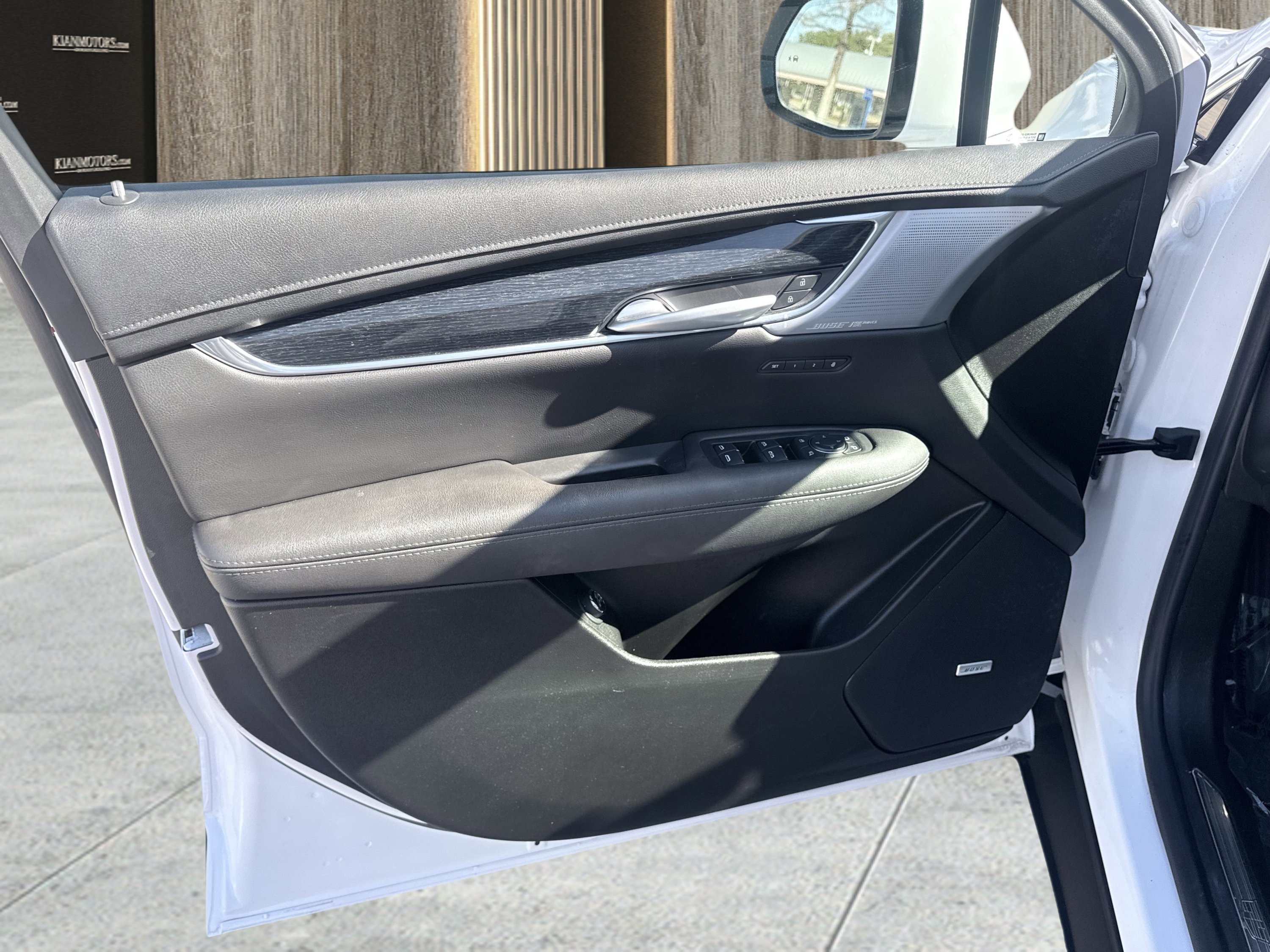 Used 2025 Cadillac XT5 Premium Luxury FWD image 18