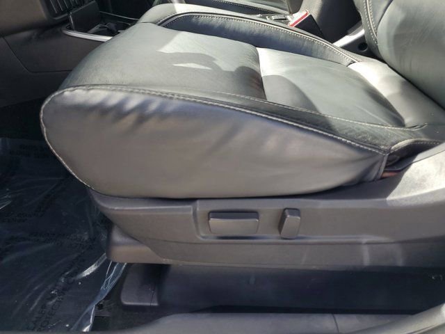 Used 2018 Mitsubishi Outlander SEL image 14