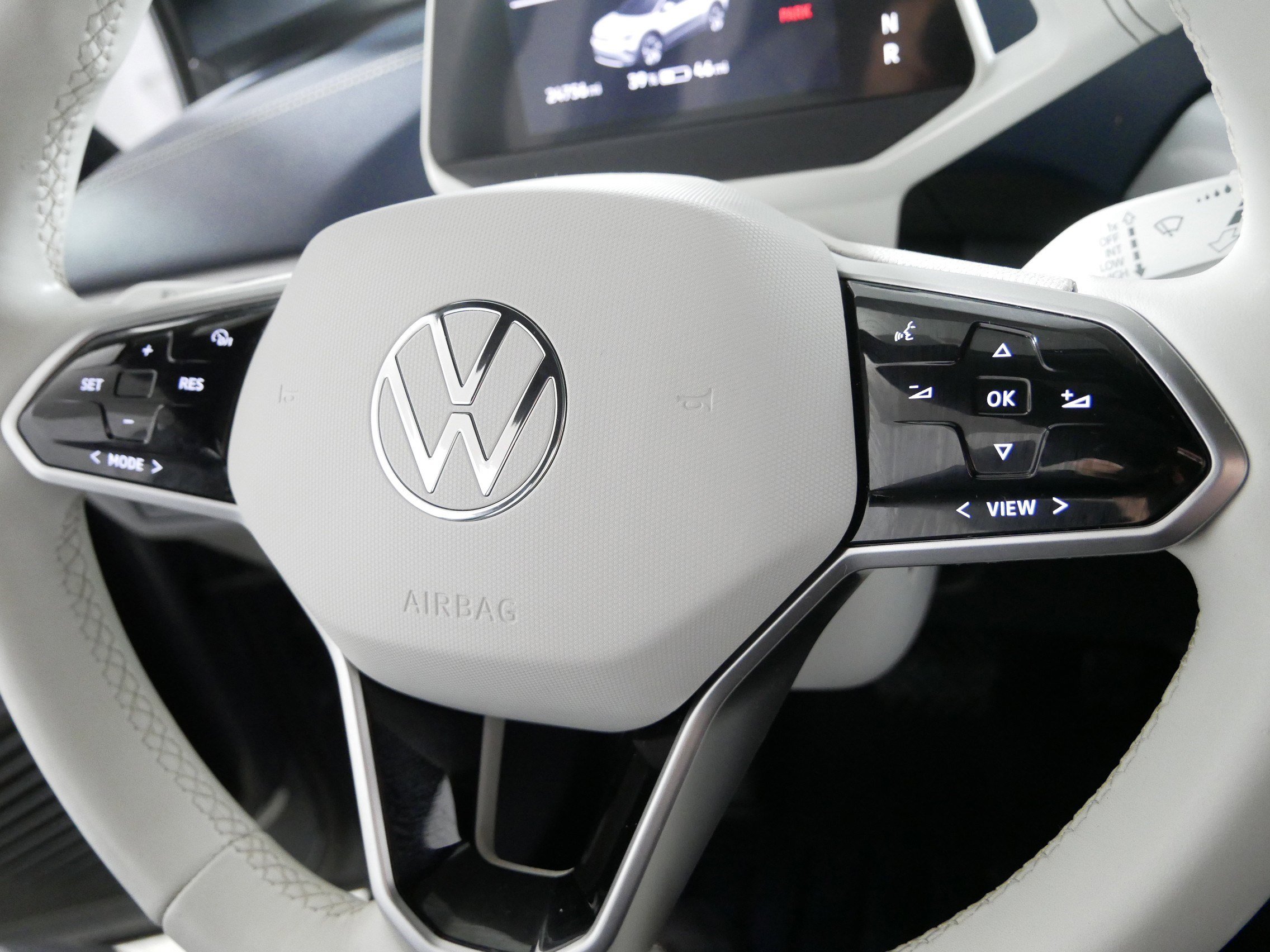 Used 2023 Volkswagen ID.4 S image 25