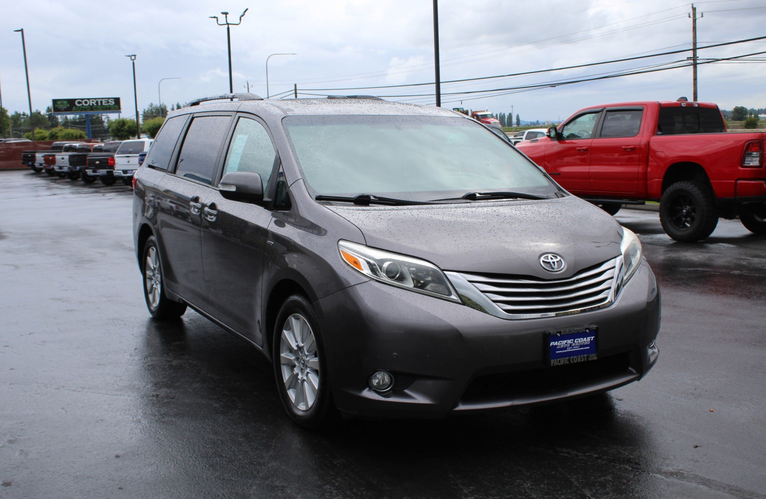 Used 2017 Toyota Sienna Limited AWD/4WD image 8