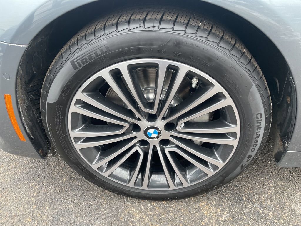 Used 2017 BMW 530i xDrive image 4