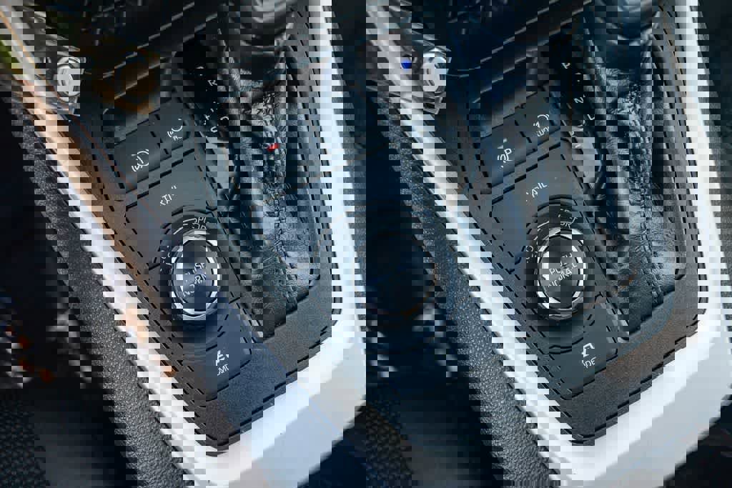 Used 2023 Toyota RAV4 LE image 20