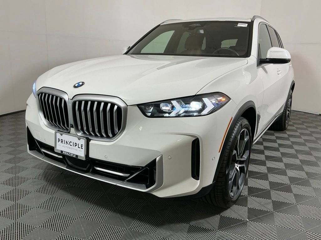 Used 2025 BMW X5 xDrive40i w/ Climate Comfort Package AWD/4WD image 2