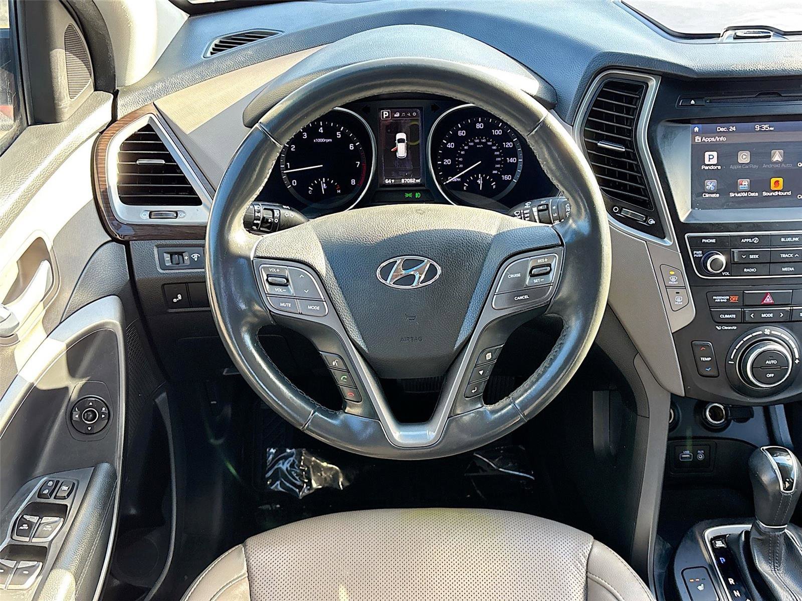 Used 2017 Hyundai Santa Fe Sport 2.0T image 23