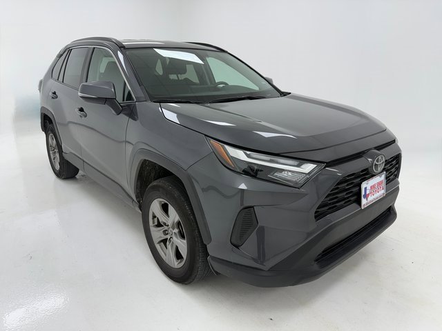 Used 2024 Toyota RAV4 XLE image 2