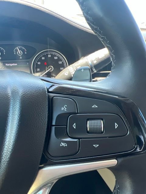Used 2023 Buick Enclave Essence w/ Experience Buick Package FWD image 12