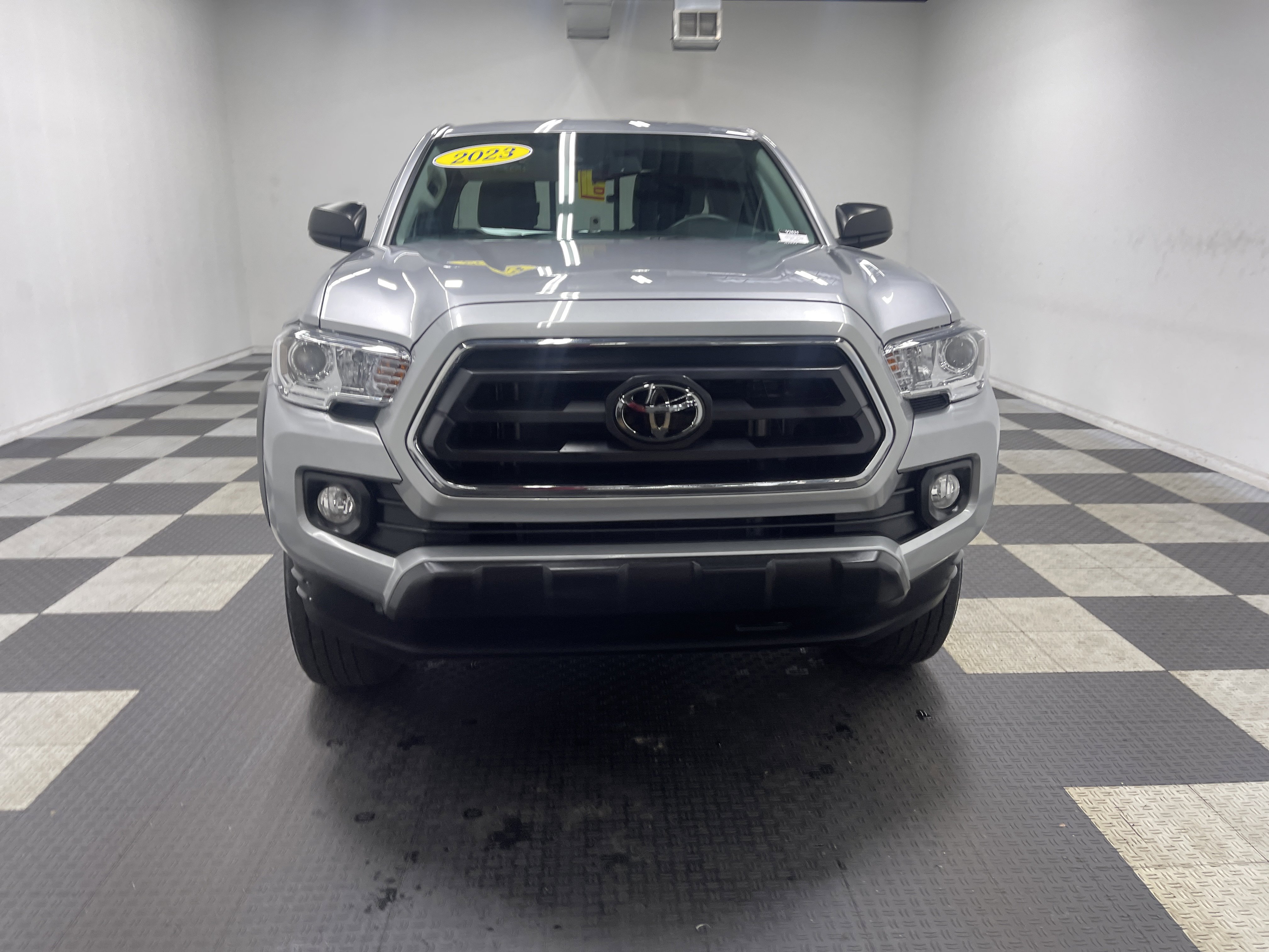 Used 2023 Toyota Tacoma SR5 w/ SX Package image 7