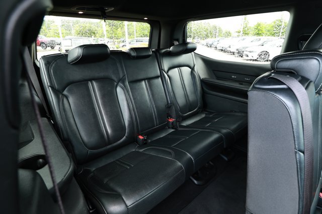 Used 2022 Jeep Wagoneer Series III AWD/4WD image 34