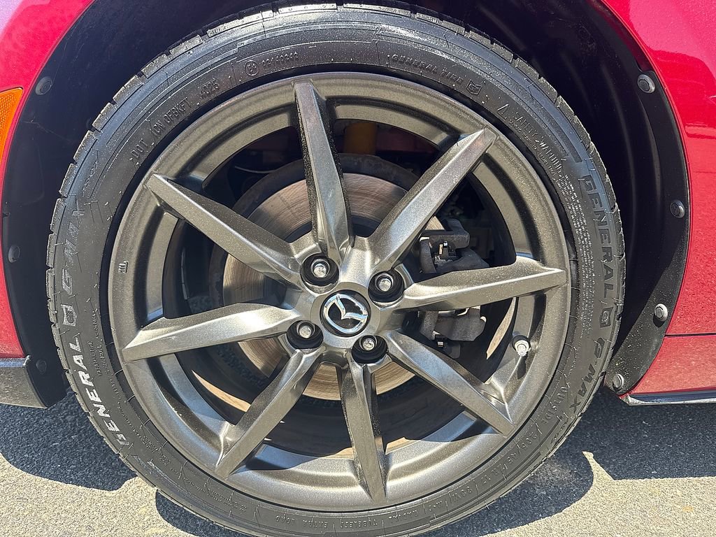 Used 2018 MAZDA MX-5 Miata RF Club RWD image 8