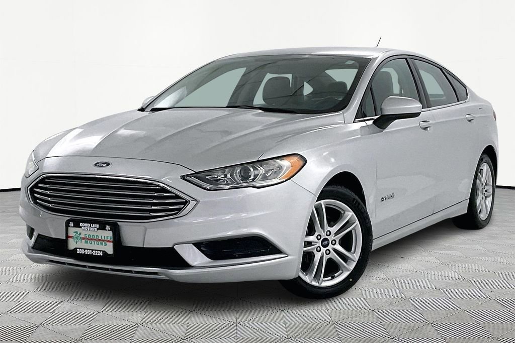 Used 2018 Ford Fusion S image 3