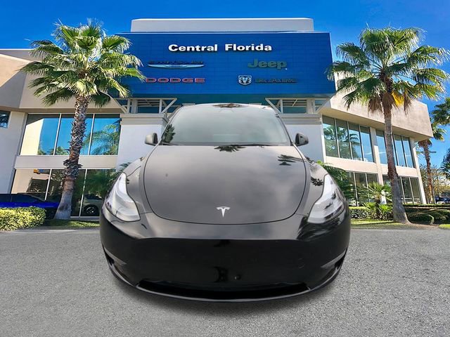 Used 2025 Tesla Model Y Performance image 3