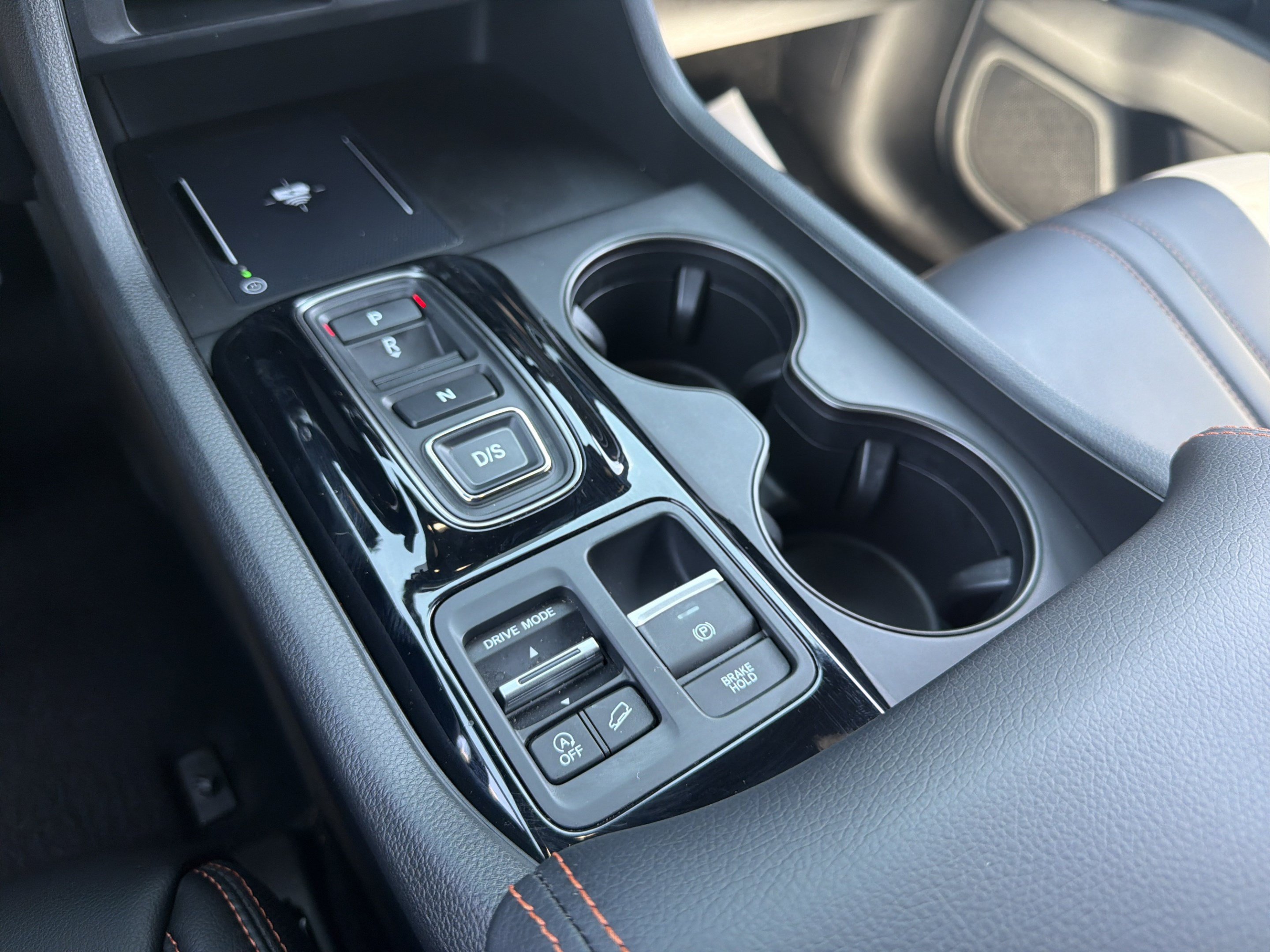 Used 2025 Honda Pilot TrailSport image 14