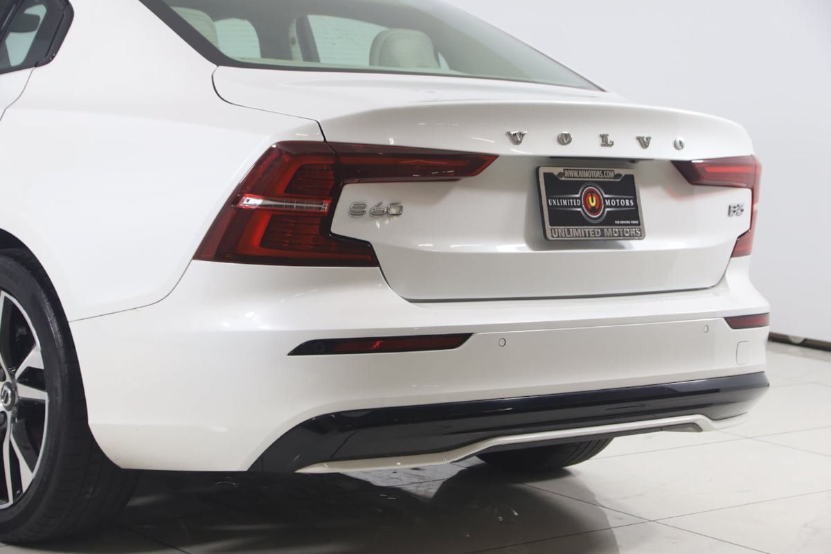 Used 2024 Volvo S60 B5 Core w/ Climate Package FWD image 22