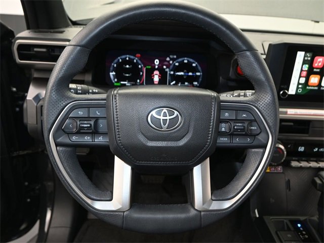 Used 2025 Toyota 4Runner TRD Off-Road image 5