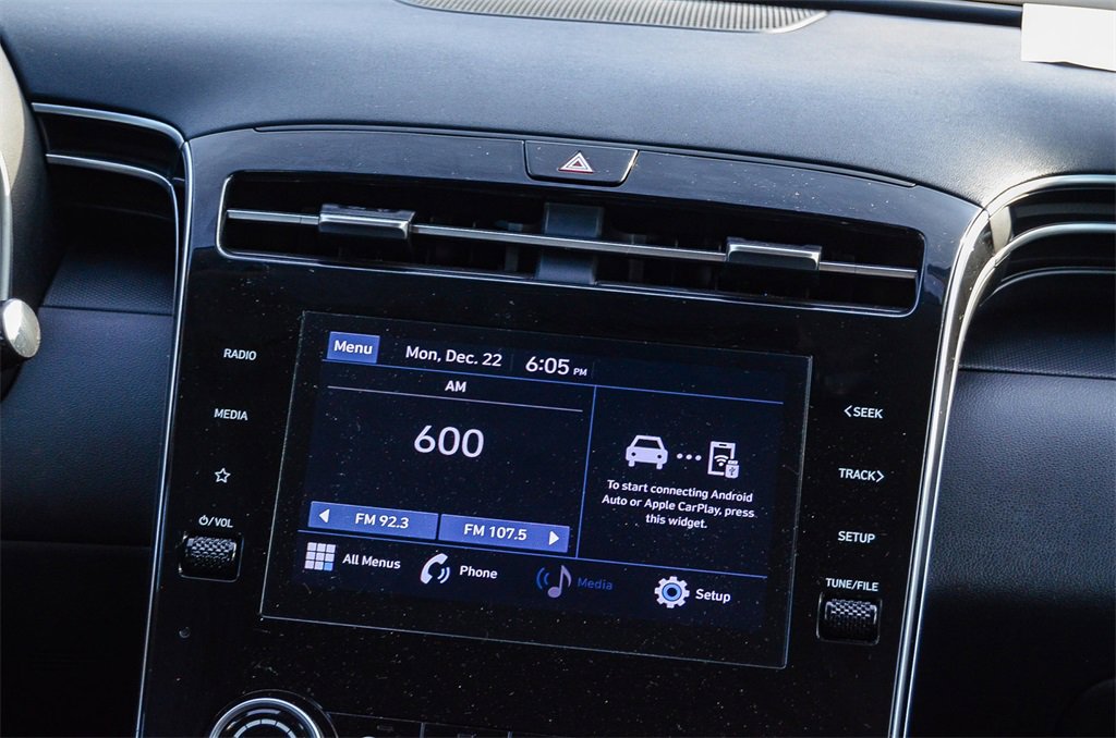 Certified 2023 Hyundai Tucson SE image 15