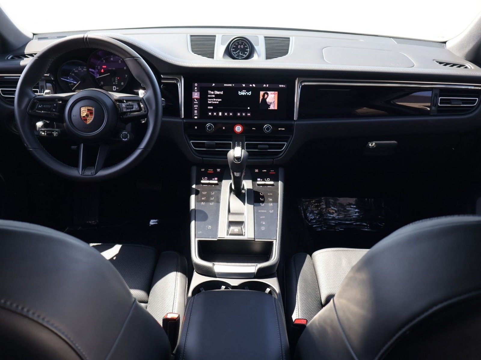 Certified 2026 Porsche Macan AWD/4WD image 20