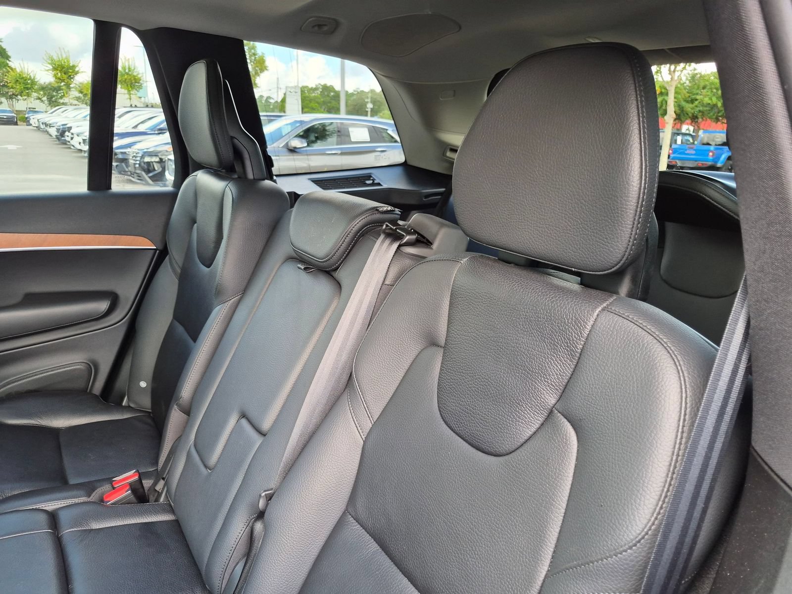 Used 2023 Volvo XC90 T8 Plus w/ Protection Package AWD/4WD image 30