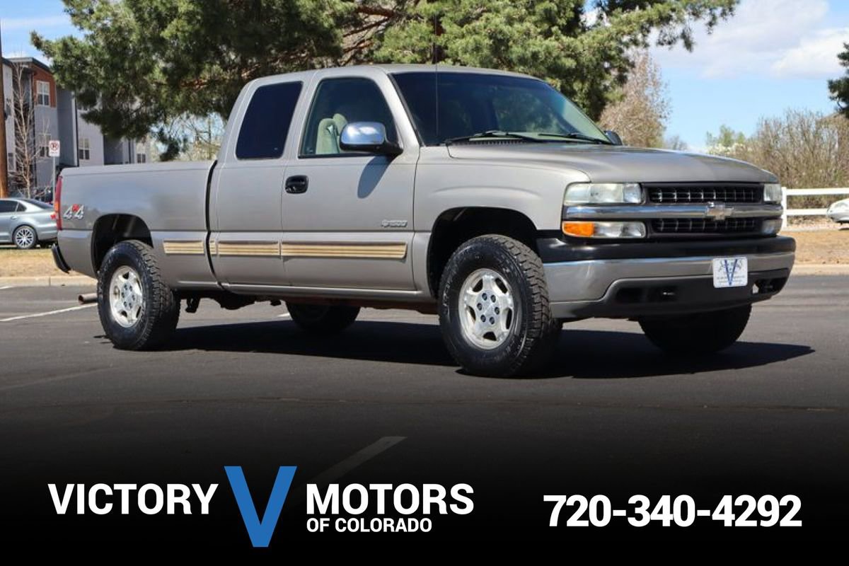 Used 2002 Chevrolet Silverado 1500 LS w/ Heavy Duty Suspension Pkg AWD/4WD image 1