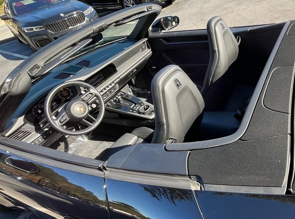 Used 2025 Porsche 911 Carrera w/ Premium Package image 23