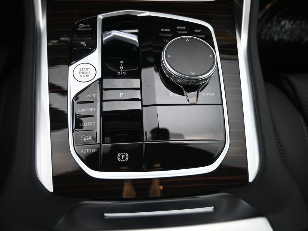 New 2026 BMW X6 xDrive40i w/ Premium Package image 14