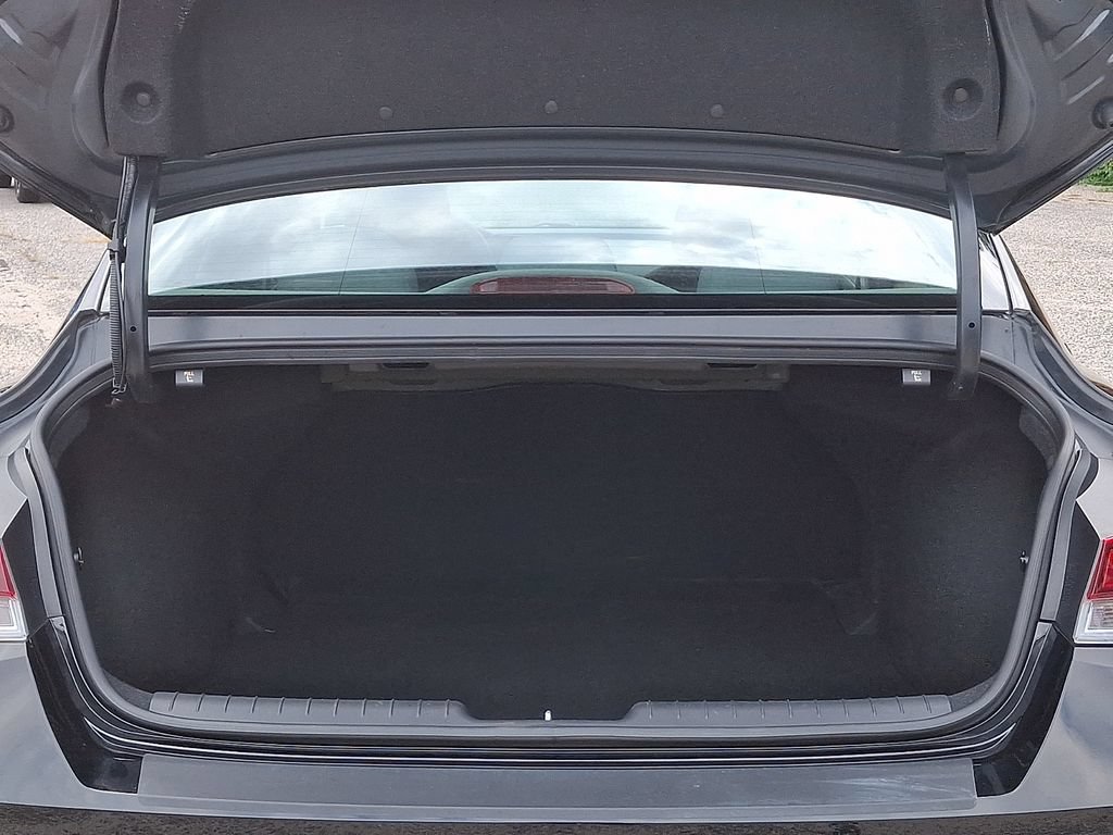 Used 2023 Hyundai Elantra SEL FWD image 31