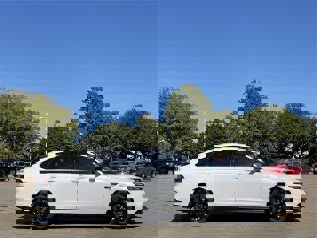 New 2025 Honda Accord SE image 3