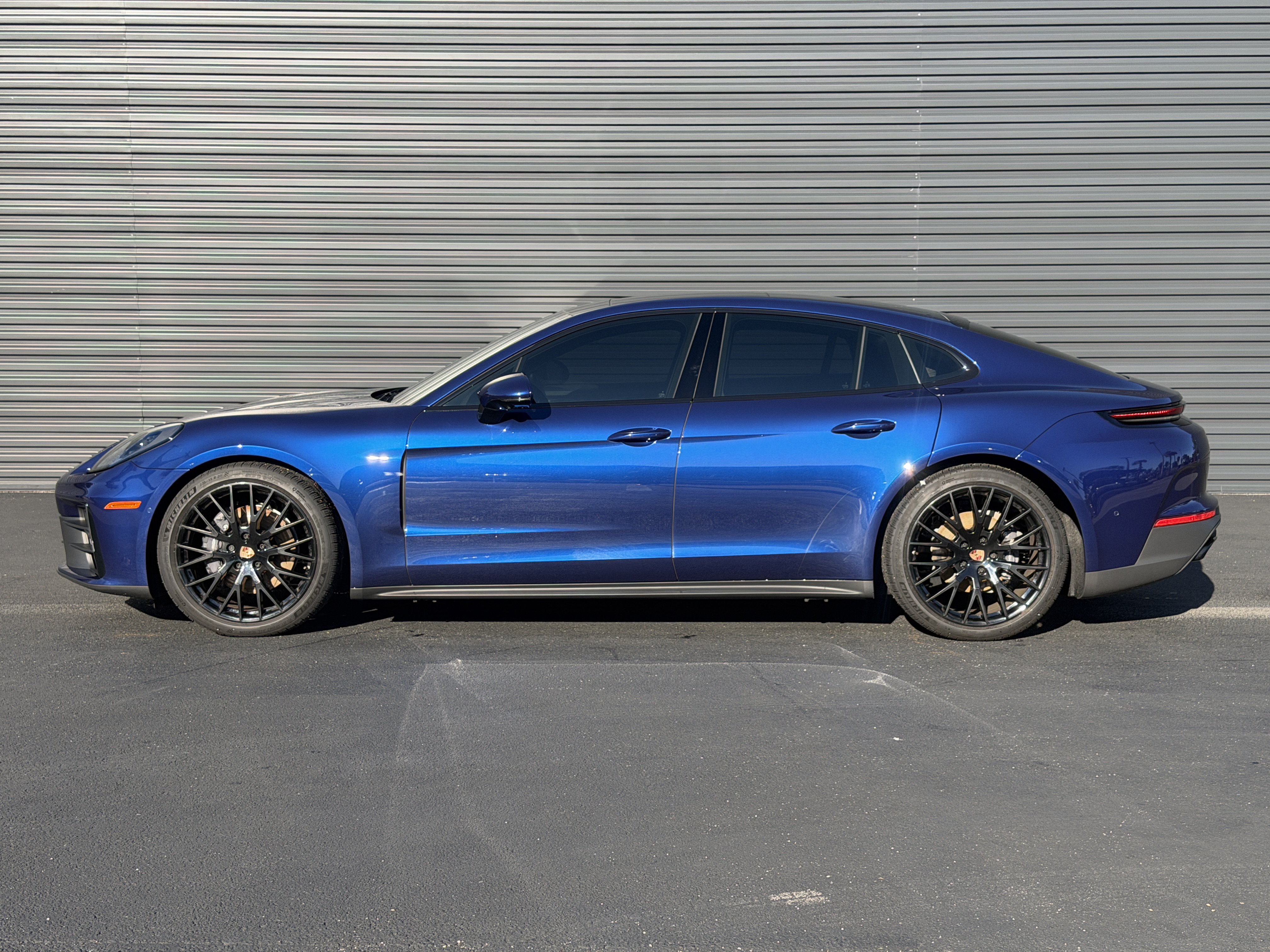 Certified 2024 Porsche Panamera RWD image 2