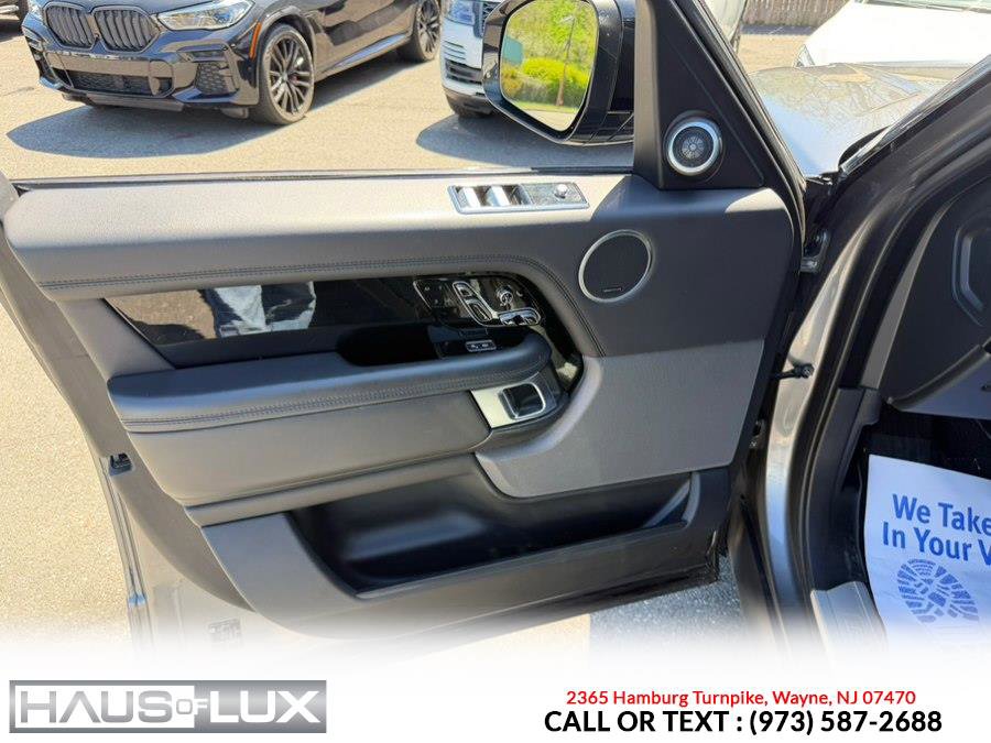 Used 2018 Land Rover Range Rover HSE AWD/4WD image 12