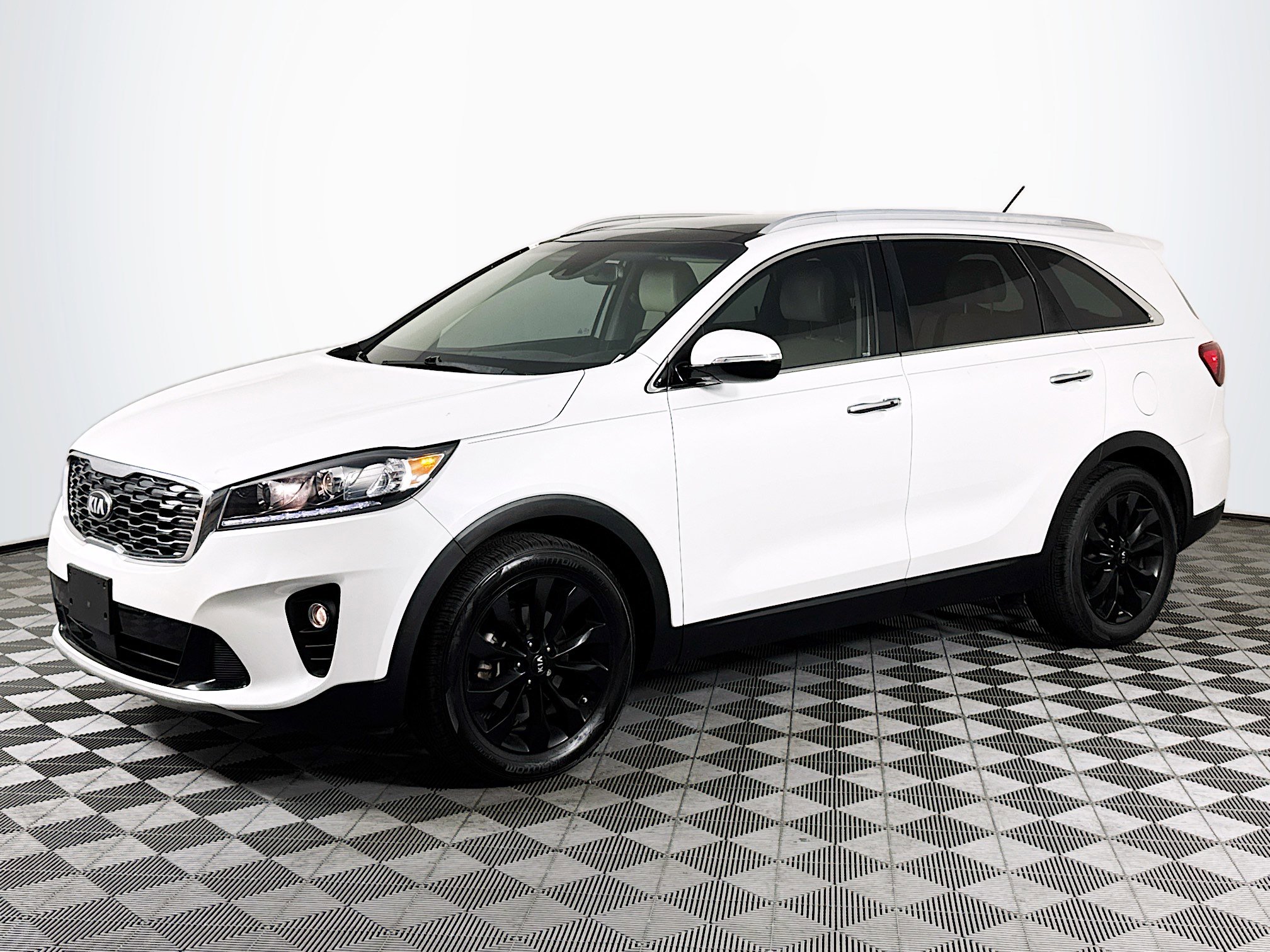 Used 2020 Kia Sorento EX FWD image 4