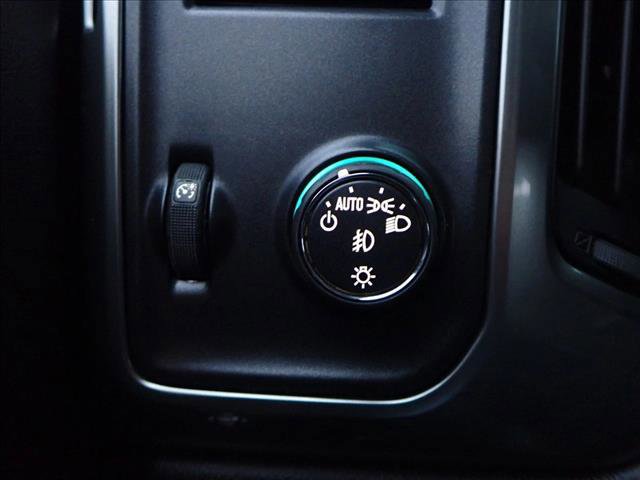 Used 2018 Chevrolet Silverado 1500 LT w/ Texas Edition image 19