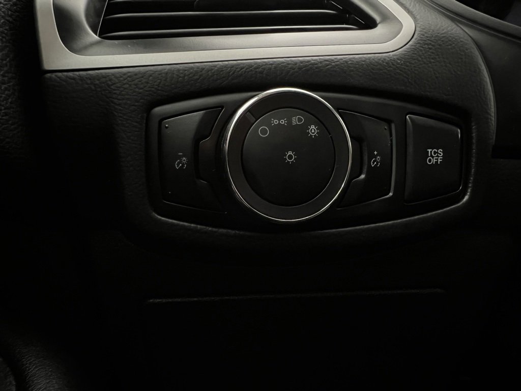 Used 2024 Ford Edge SEL image 36