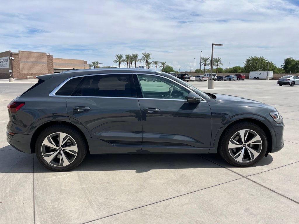 Used 2024 Audi Q8 e-tron Prestige w/ Prestige Package AWD/4WD image 7