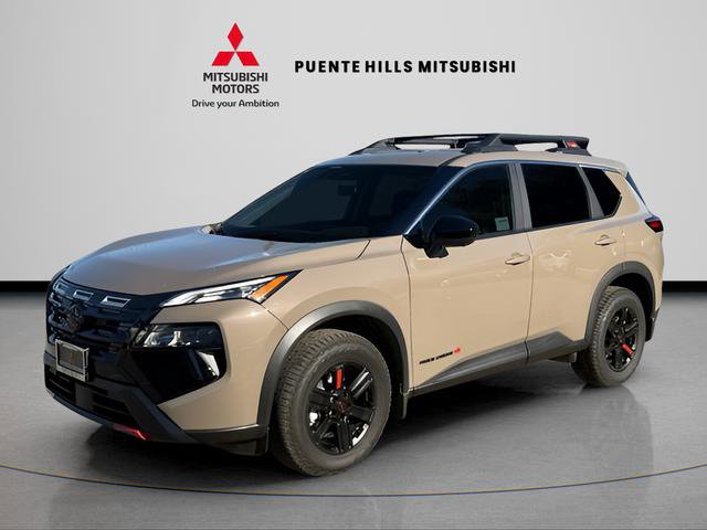 Used 2025 Nissan Rogue SV image 1