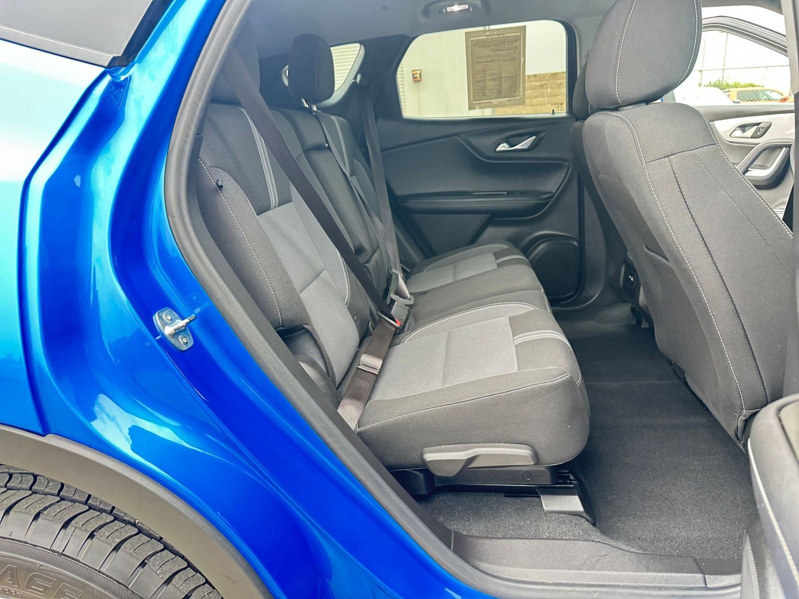 Used 2025 Chevrolet Blazer LT image 39