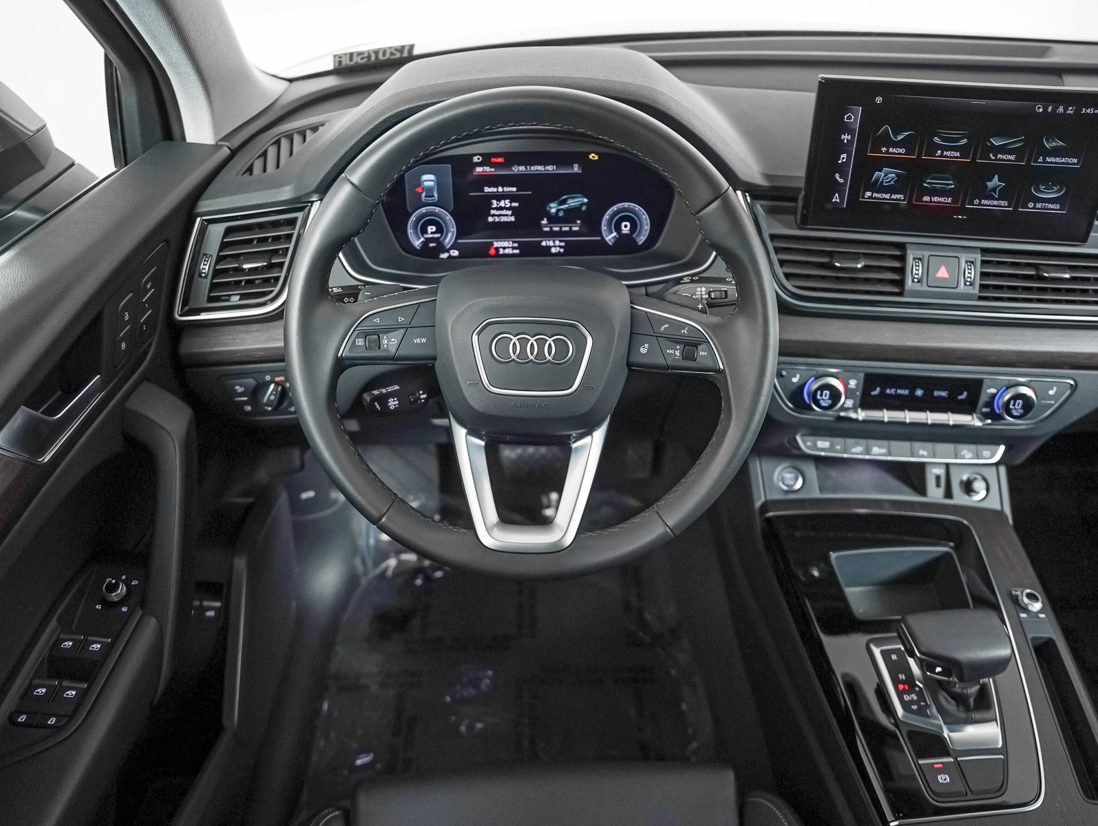 Used 2023 Audi Q5 e Premium w/ Convenience Package AWD/4WD image 11
