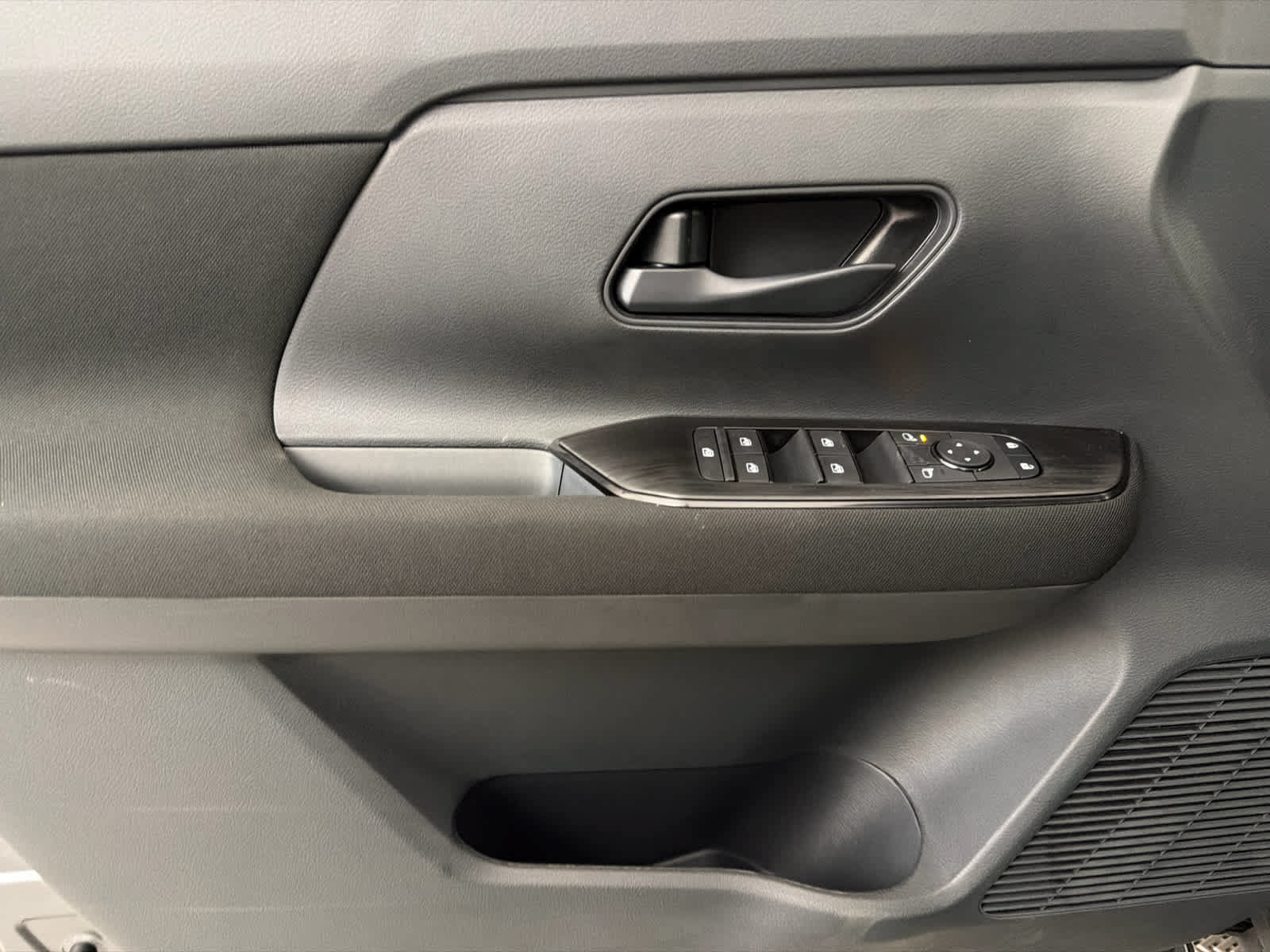 New 2026 Nissan Kicks S FWD image 22