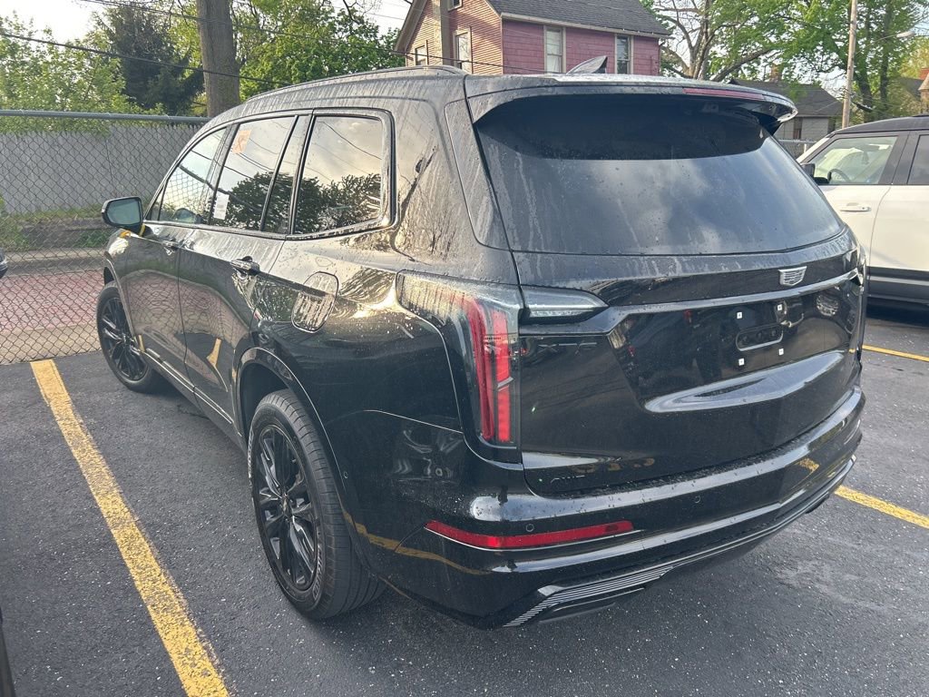 Used 2024 Cadillac XT6 Sport w/ LPO, ONYX Package AWD/4WD image 5