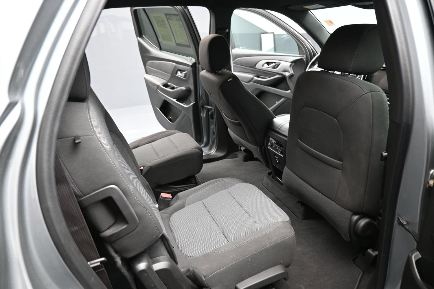 Used 2023 Chevrolet Traverse LT AWD/4WD image 19