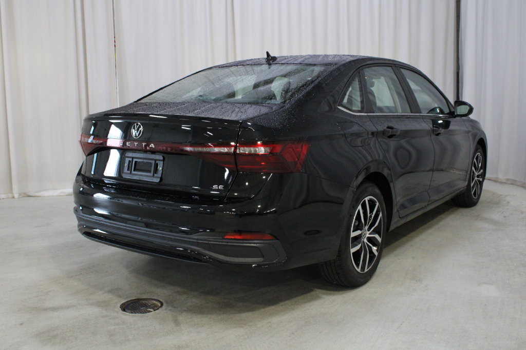 New 2027 Volkswagen Jetta SE FWD image 26